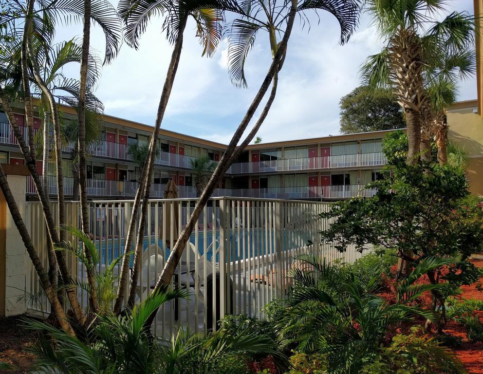 Red Carpet Inn Airport Fort Lauderdale Exteriér fotografie